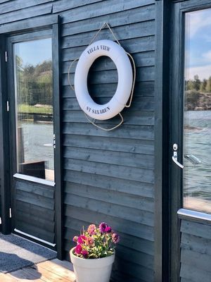 Idylliskt i skärgården med slående utsikt och pool - Bild 19