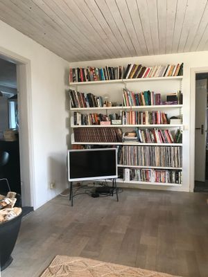 Tv, Apple Tv, DVD player i vardagsrum