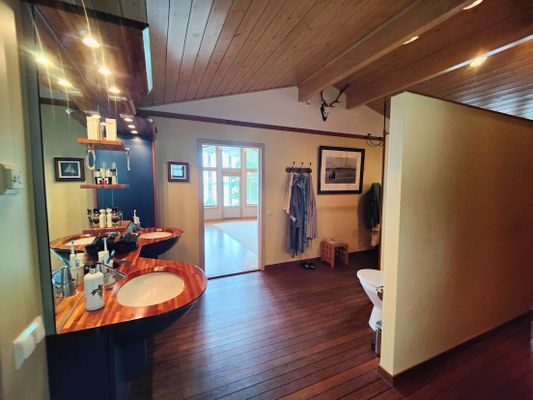 Hus med egen brygga, bastu och sandstrand. - Bild 27