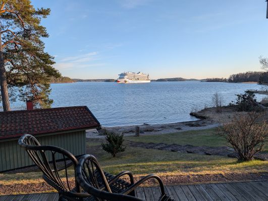 Bild 3 på Hus med egen brygga, bastu och sandstrand.