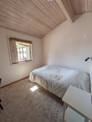 Hus med egen brygga, bastu och sandstrand. - Bild 28