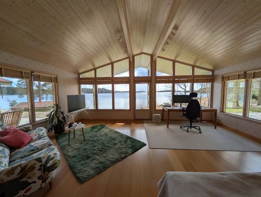 Hus med egen brygga, bastu och sandstrand. - Bild 26