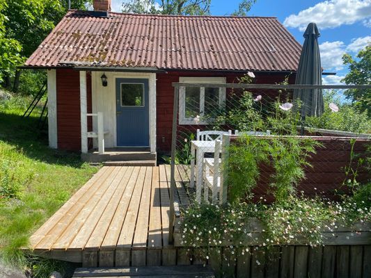 Charmigt torp | Vacker bondgård, nära sjön med båt - Bild 6