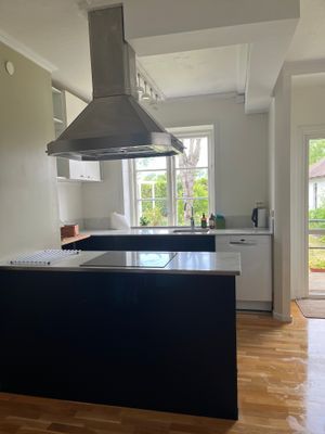 Byhus för många med stor trädgård nära Sankt Olof - Bild 8