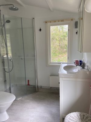 Naturskön stuga vid sjö i Sörmland - Bild 14