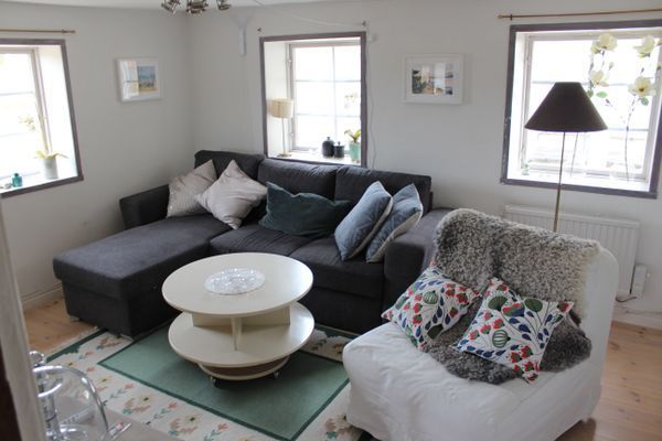 Hyr denna stuga i Rute på 60 m². 4-6 sängplatser. 13 500 - 15 000 kr per vecka. Se bilder och tillgänglighet här.