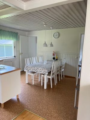 Mysig fristående stuga på Grönslätt, Hällevik - Bild 8