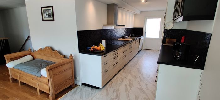 Modernt hus i Gryts skärgård