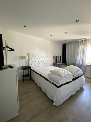Stor villa med centralt avskilt läge i Borgholm - Bild 15
