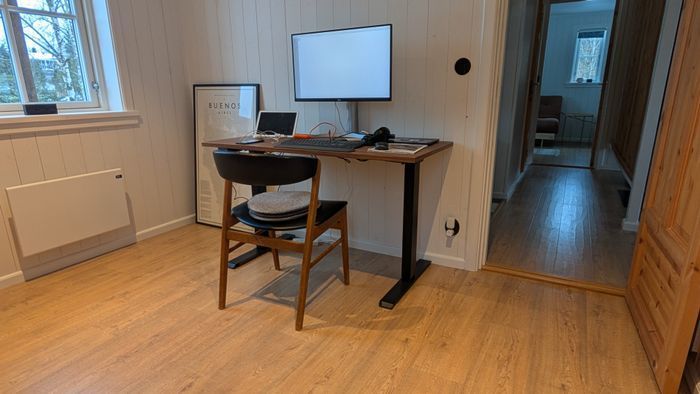 Modernt hus med sol hela dagen & nära salta bad - Bild 10