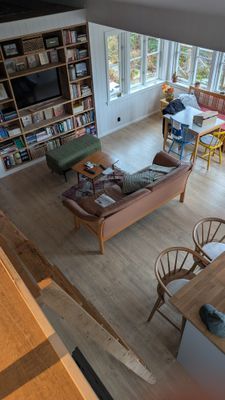 Modernt hus med sol hela dagen & nära salta bad