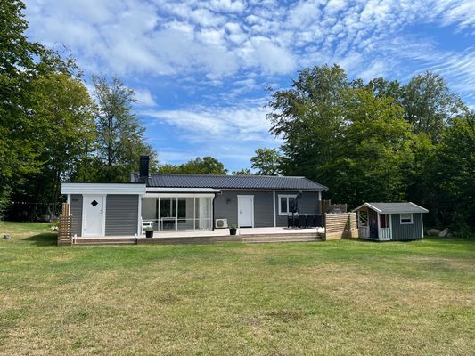 Mysig fristående stuga på Grönslätt, Hällevik