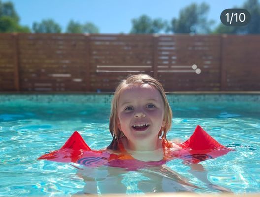 19 bäddar 3 hus inkl Pool/Bastustuga Sandvik Öland - Bild 16