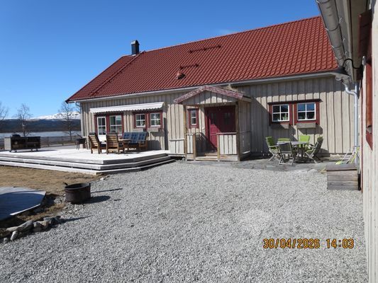 Sjönära hus i Funäsdalen Nära till allt
