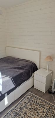 Modernt semesterhus med en mindre gäststuga. - Bild 32