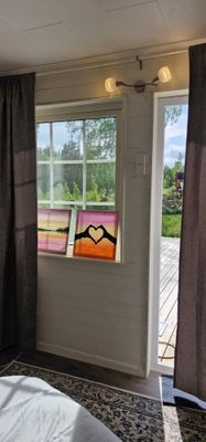 Fönster i gäststuga