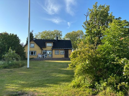 Stort hus vid havet på sydöstra Gotland