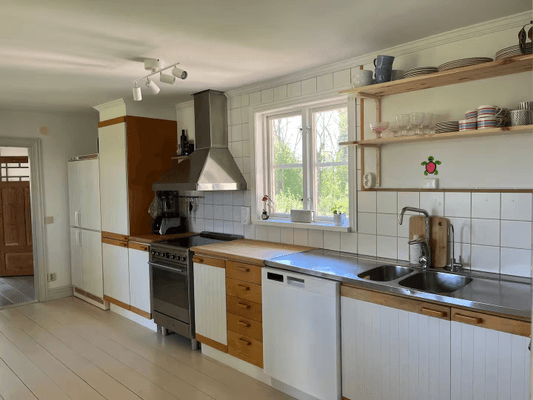 Stort kalkstenshus nära Herta strand Södra Gotland - Bild 9