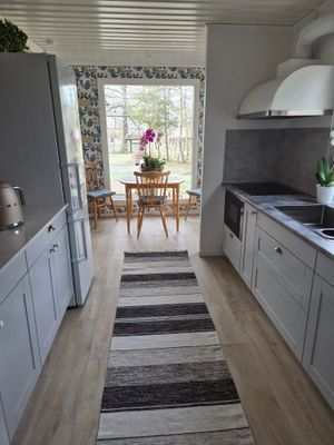 Sjönära avkoppling intill skogsbrynet - Bild 9