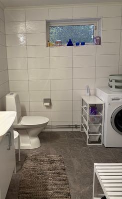 Idyll utanför Visby med vedeldad badtunna. - Bild 16