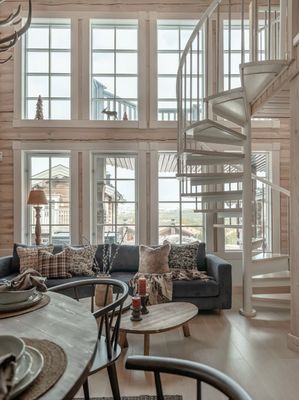 Hyr denna stuga i Hundfjället på 85 m². 10 sängplatser. 16 000 - 27 000 kr per vecka. Se bilder och tillgänglighet här.