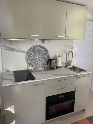 Modern sjöstuga-sjöutsikt, nära Stockholm - Bild 8