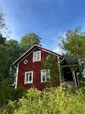 Smålandstorp sjönära med båt - Bild 26