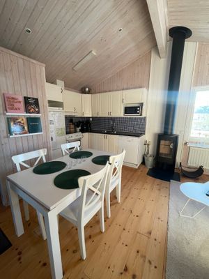 Fjällstuga med kamin & bastu - Bild 12