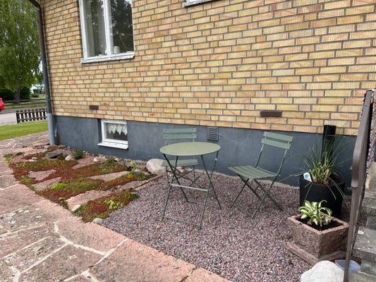 Nyrenoverad villa (4-6 bäddar) i lugnt kvarter
