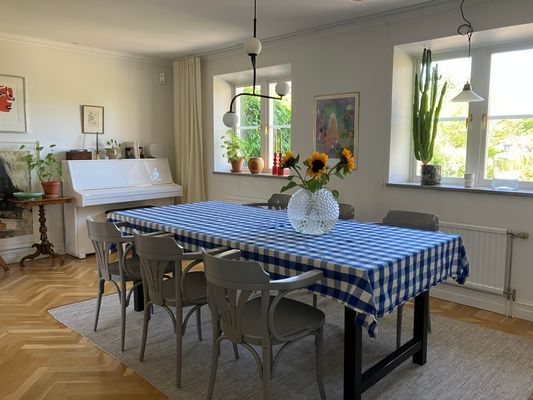 Arkitektritad villa i Visby - Bild 6