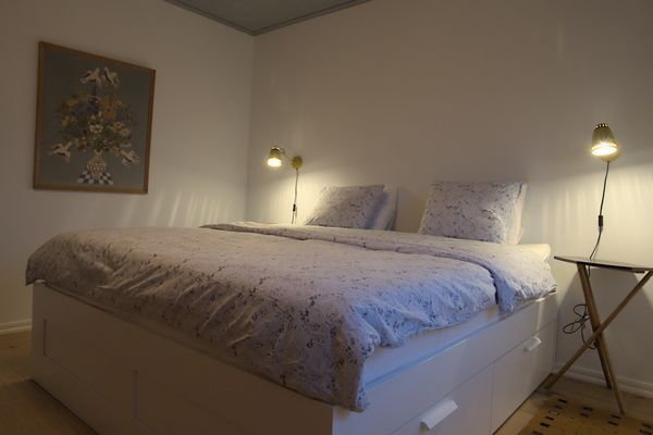 Nybyggt sjönära hus i Småland med bastu - Bild 13