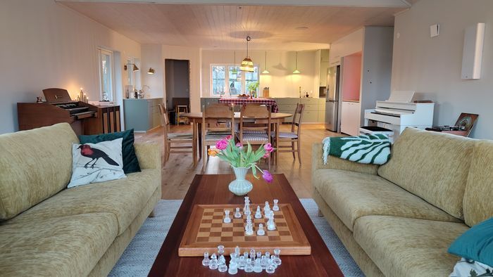 Nybyggt sjönära hus i Småland med bastu - Bild 12