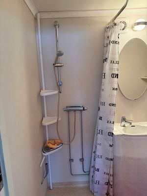 Sjönära mysig stuga i Åsättra, Ljusterö - Bild 13