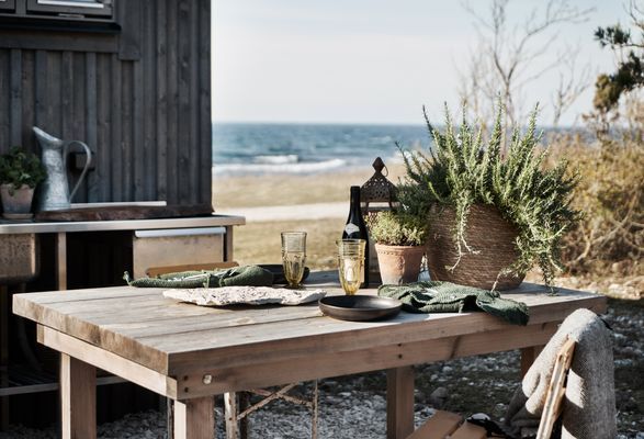 Hyr denna stuga i Gotland på 15 m². 2 sängplatser. 800 - 3 000 kr per dag. Se bilder och tillgänglighet här.