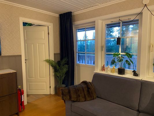 Hyr denna stuga i Lindvallen på 42 m². 5 sängplatser. 4 300 - 18 000 kr per vecka. Se bilder och tillgänglighet här.