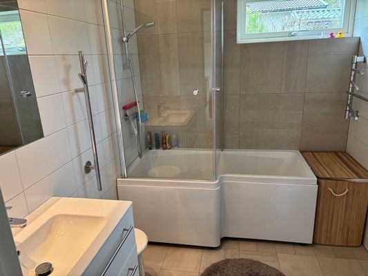 Stora badrummet (med bastu)
