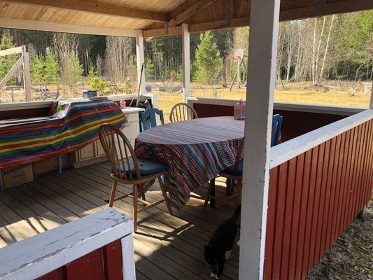 Liten stuga på landet nära stan. - Bild 11