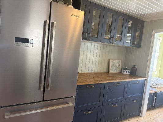 Huset med ALLT! Strand och brygga precis vid huset - Bild 12