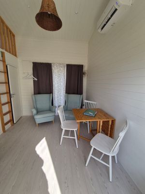 Matplats och mysfåtöljer