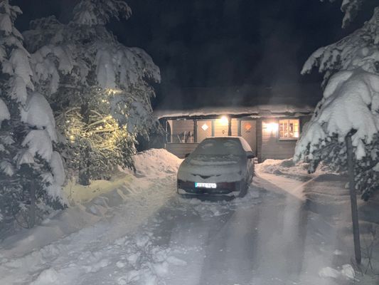 Hyr denna stuga i Idre på 80 m². 6 sängplatser. 3 000 - 6 500 kr per vecka. Se bilder och tillgänglighet här.