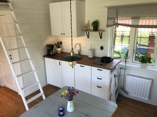 Attefallshus uthyres på Gräskö - Bild 7