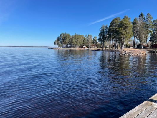 Hyr denna stuga i Tällberg på 60 m². 5 sängplatser. 10 000 - 11 500 kr per vecka. Se bilder och tillgänglighet här.