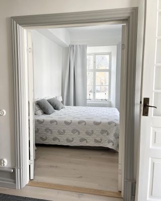 Hyr denna stuga i Ljugarn på 57 m². 5-7 sängplatser. Från 16 000 kr per vecka. Se bilder och tillgänglighet här.