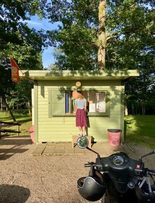 Drömstuga med sjöutsikt och egen badplats - Bild 27