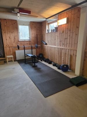 Stort djur- och familjevänligt hus nära bad. - Bild 20
