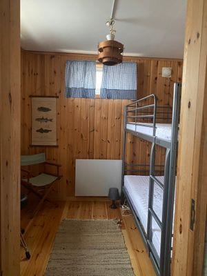Stort djur- och familjevänligt hus nära bad. - Bild 18