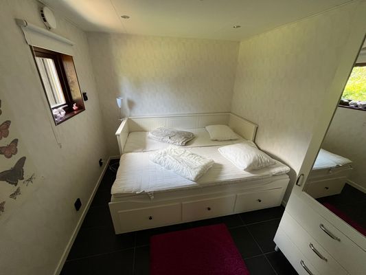19 bäddar 3 hus inkl Pool/Bastustuga Sandvik Öland - Bild 31