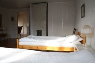 Bild 3 på Stort hus med stor trädgård