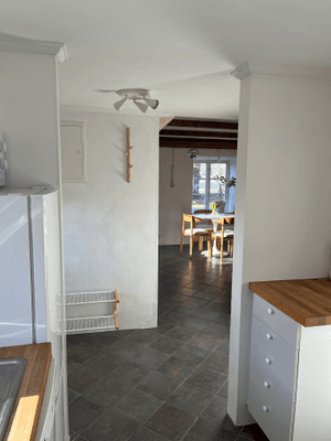 Kalkstenshus nära Herta strand - Bild 8