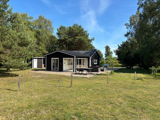 Hyr denna stuga i När på 45 m². 6 sängplatser. Pris ej tillgängligt. Se bilder och tillgänglighet här.